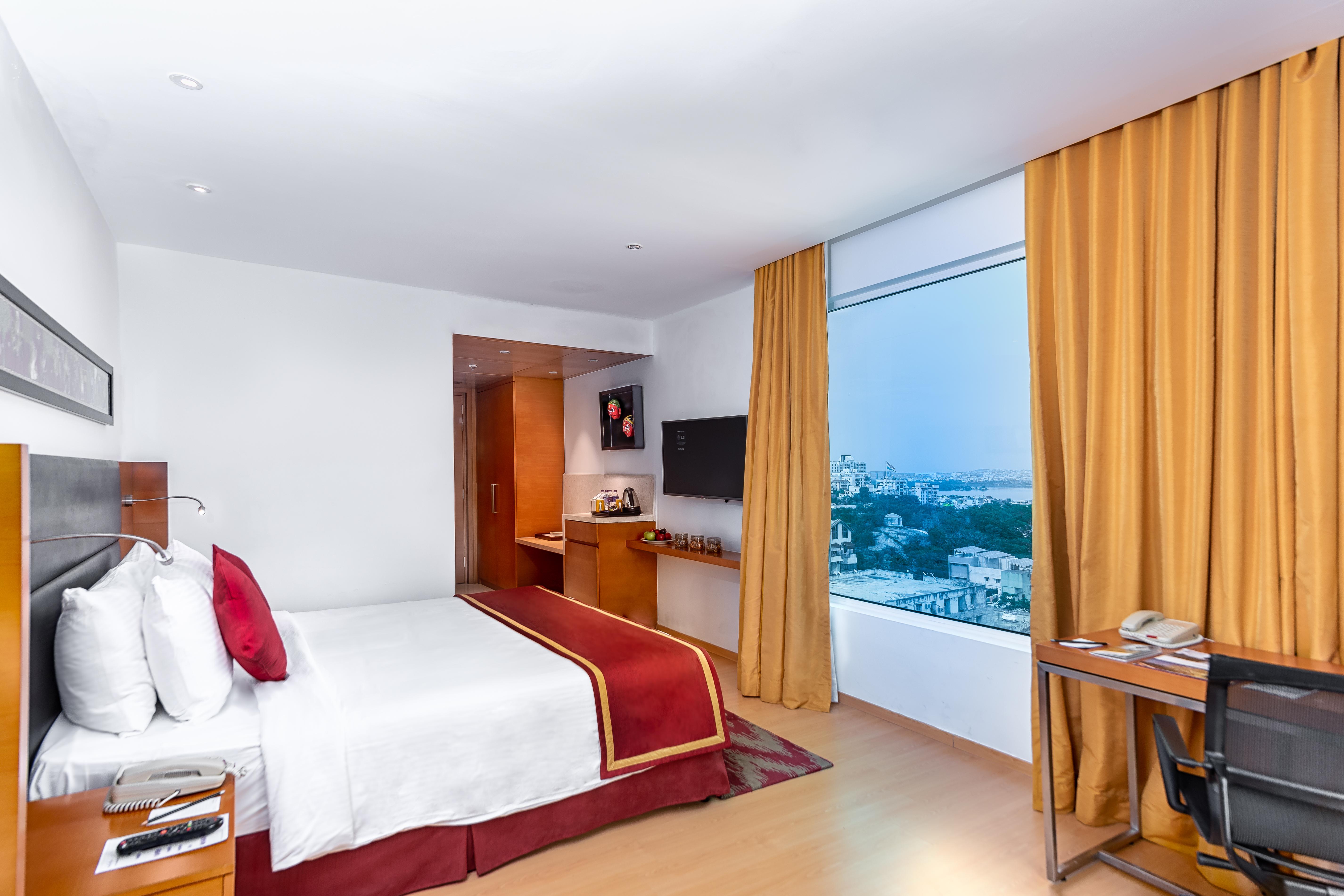 Mercure Hyderabad Kcp Banjara Hills, An Accor Hotel Extérieur photo